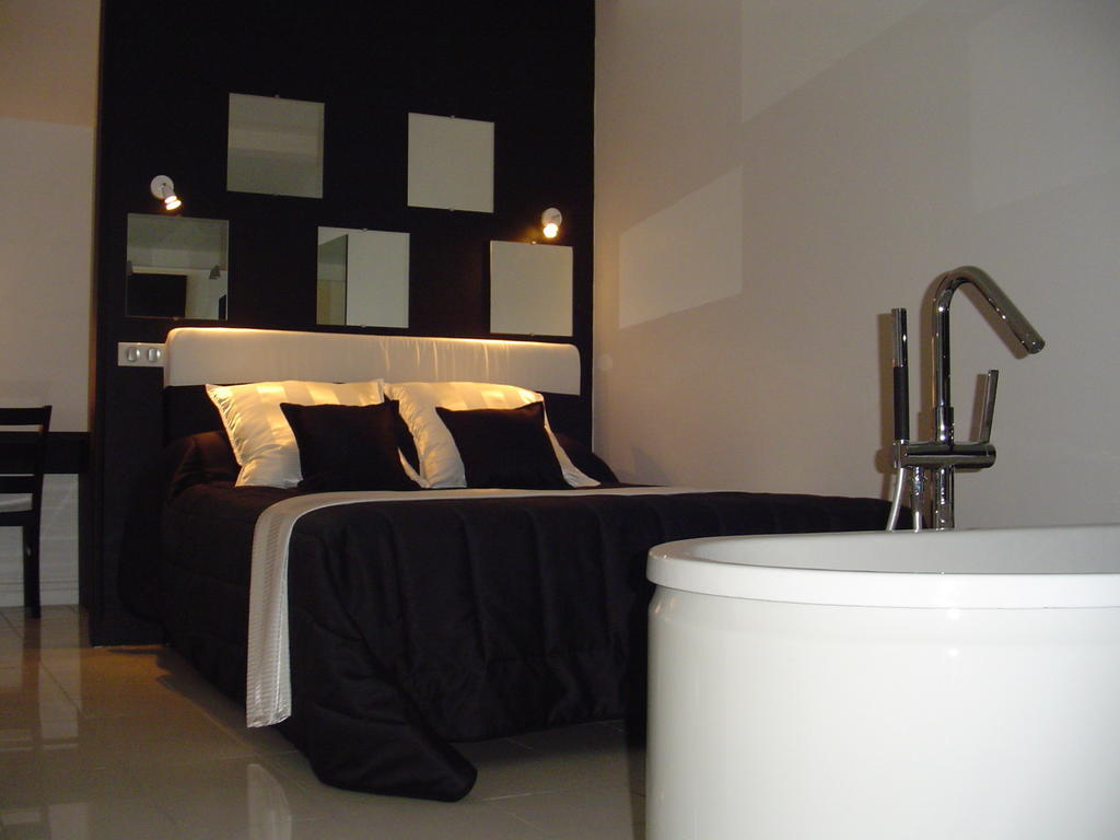 Bed and Breakfast La Cabane De Pepe Emilien Chomerac Номер фото